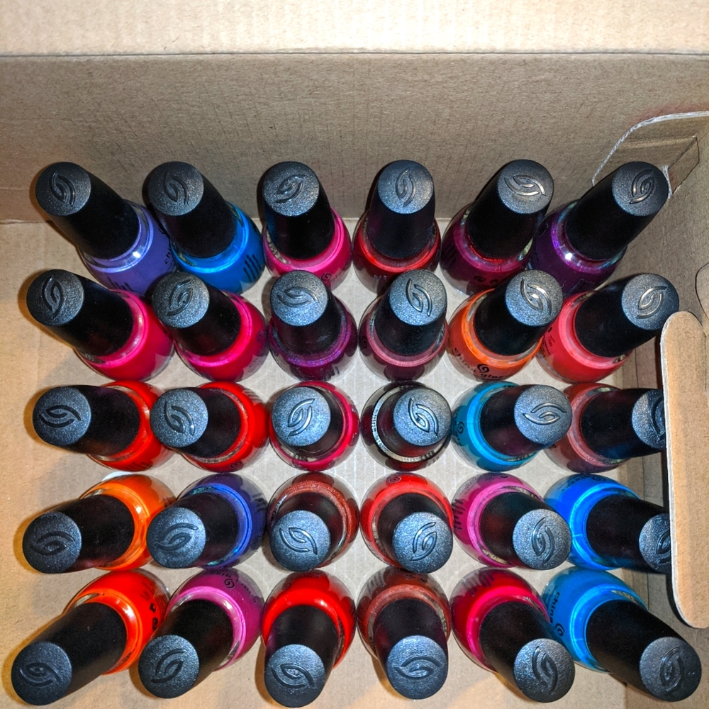 China Glaze for Nails (Bundle of 25 ONLY!)
